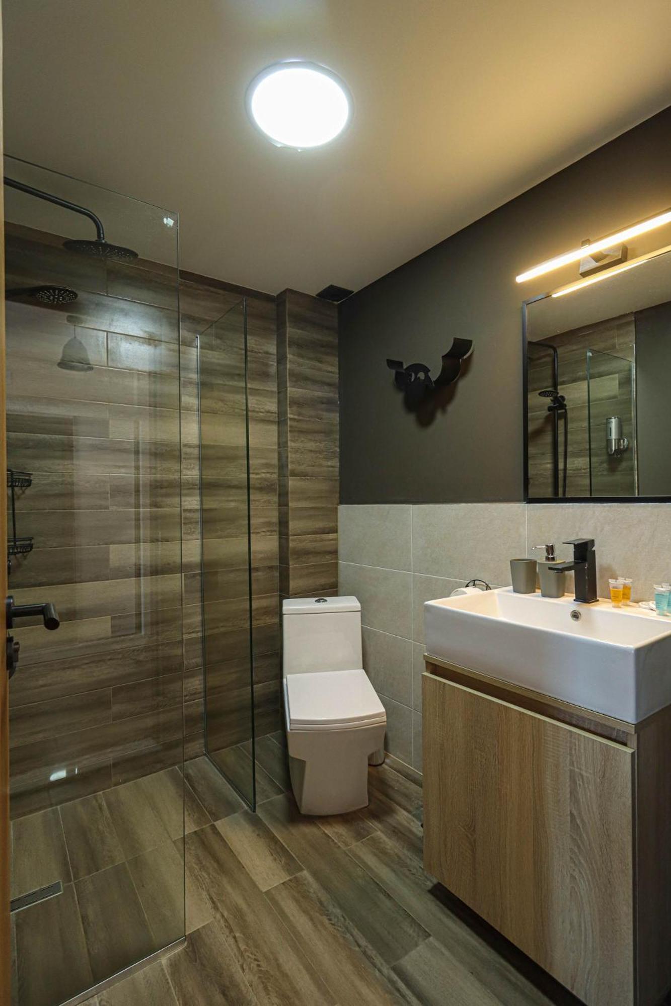 Stylish Studio Apartment With Balcony กูเดาริ ภายนอก รูปภาพ